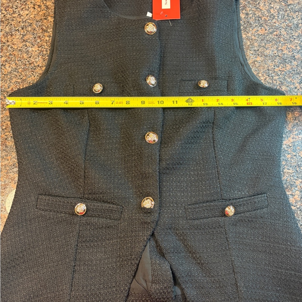 NWT Elegant Black Sleeveless Vest - Picture 9 of 9